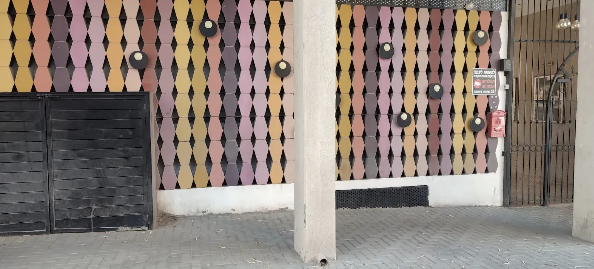 עמודי בית מלון הנגב (מבנה לשימור) — לפני